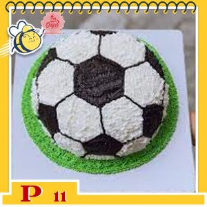 Bánh kem bé trai P11 tạo hình 3D quả bóng đá 2 màu đen trắng giống như thật Bánh kem bé trai P11 tạo hình 3D quả bóng đá 2 màu đen trắng giống như thật