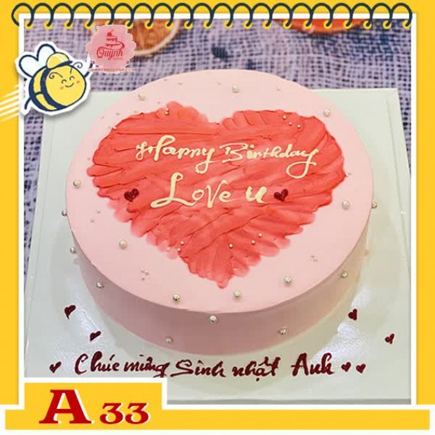 giới thiệu tổng quan Bánh kem sinh nhật đơn giản A33 nền màu hồng vẽ trái tim màu đỏ ở giữa ngọt ngào ấn tượng