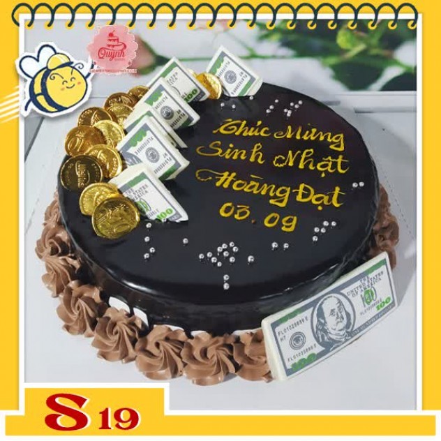 giới thiệu tổng quan Bánh kem socola S19 phủ socola đen trang trí tờ tiền đô và tiền xu vàng tài lộc