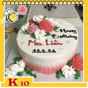 Bánh kem tặng khách hàng K10 mẫu siêu hot màu hồng cho nữ với nhiều hoa đẹp tạo hình tỉ mỉ