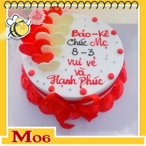 Bánh kem tặng mẹ M06 phong cách trắng đỏ rực rỡ quen thuộc với những tim socola cắm xen kẽ một bên Bánh kem tặng mẹ M06 phong cách trắng đỏ rực rỡ quen thuộc với những tim socola cắm xen kẽ một bên