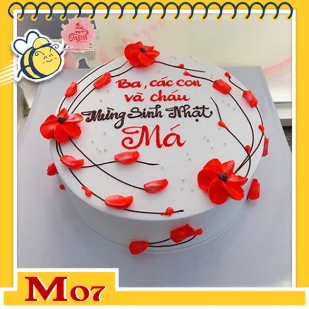 giới thiệu tổng quan Bánh kem tặng mẹ M07 những đóa hoa nụ hoa màu đỏ vây quanh chiếc bánh sinh nhật đẹp màu trắng