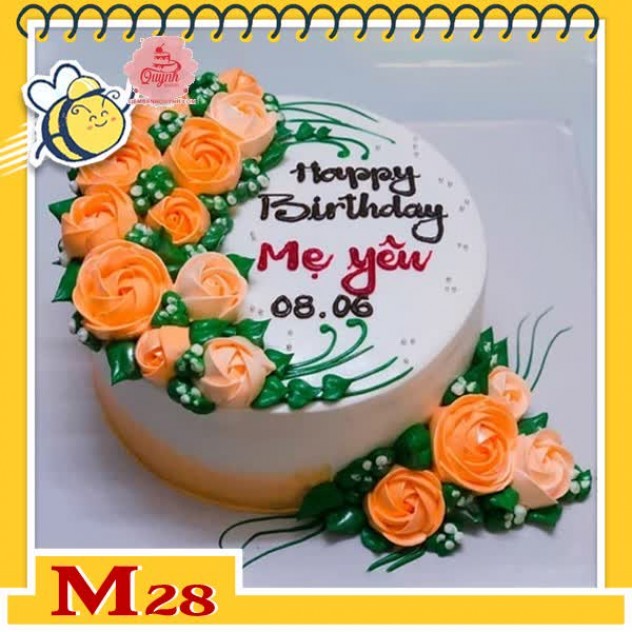giới thiệu tổng quan Bánh kem tặng mẹ M28 nền trắng bắt hoa xinh màu cam nhạt xung quanh mặt bánh và đế bánh