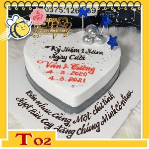 Bánh kem trái tim T02 đơn giản tông màu xám trắng phù hợp cho nam sang trọng quý phái