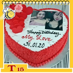 Bánh kem trái tim T15 thân đỏ nền trắng cắm tim socola đỏ và in ảnh đẹp dễ thương Bánh kem trái tim T15 thân đỏ nền trắng cắm tim socola đỏ và in ảnh đẹp dễ thương